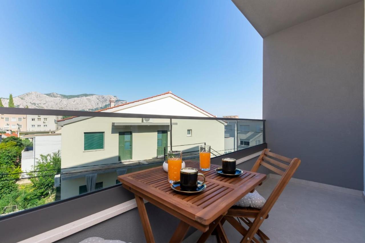 New White Angel Apartment Duce