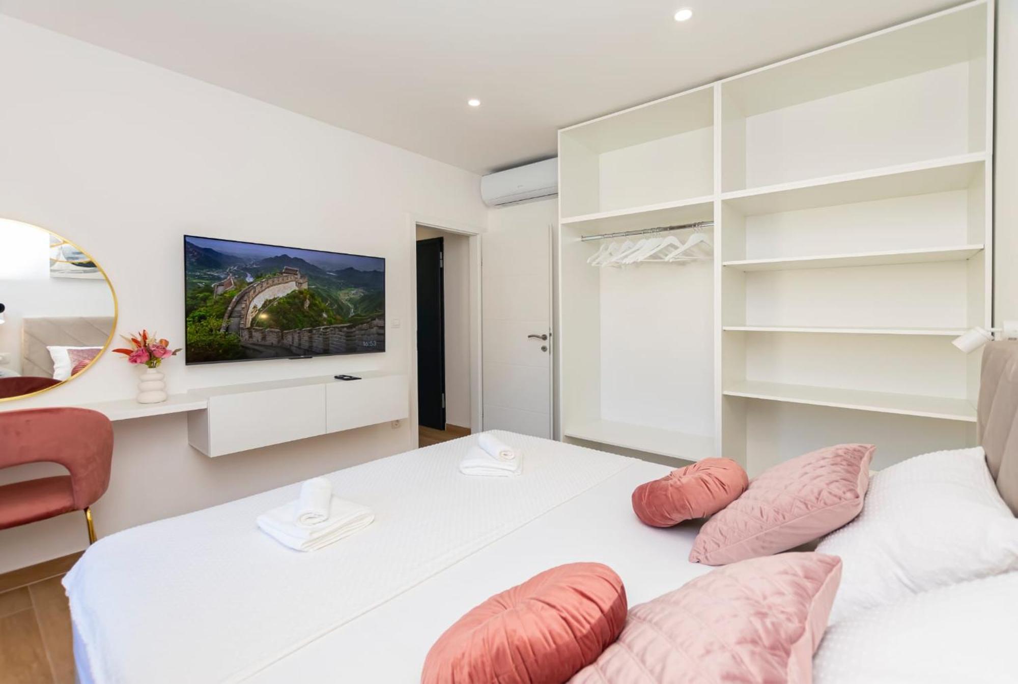 New White Angel Apartment *